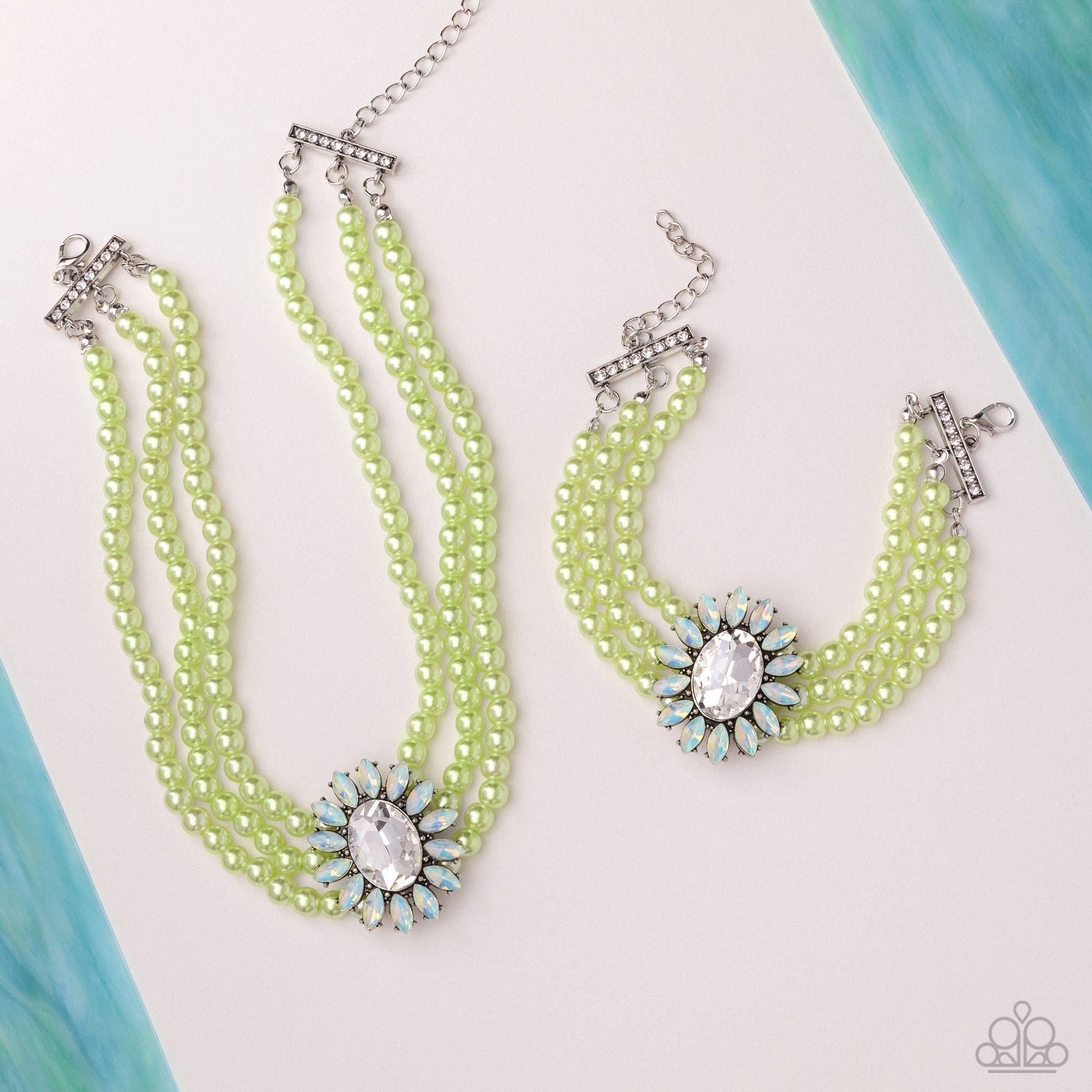 Conscious Chic - Complete Look-Green